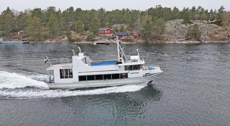 Моторное судно продается