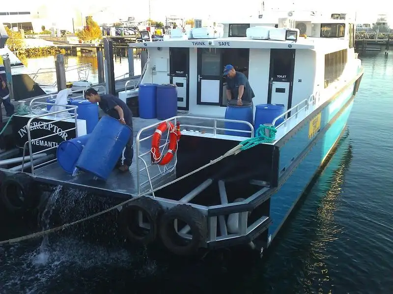 Катамаран продается