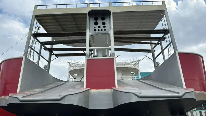 Рыболовный траулер продается