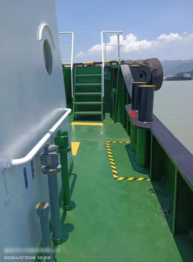 Буксир продается