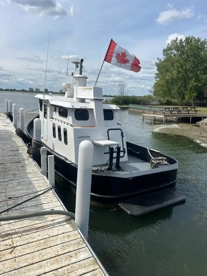 Буксир продается