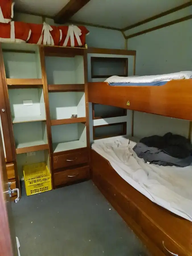 Ярусное судно продается