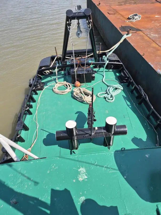 Буксир продается