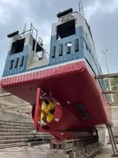 Рыболовный траулер продается