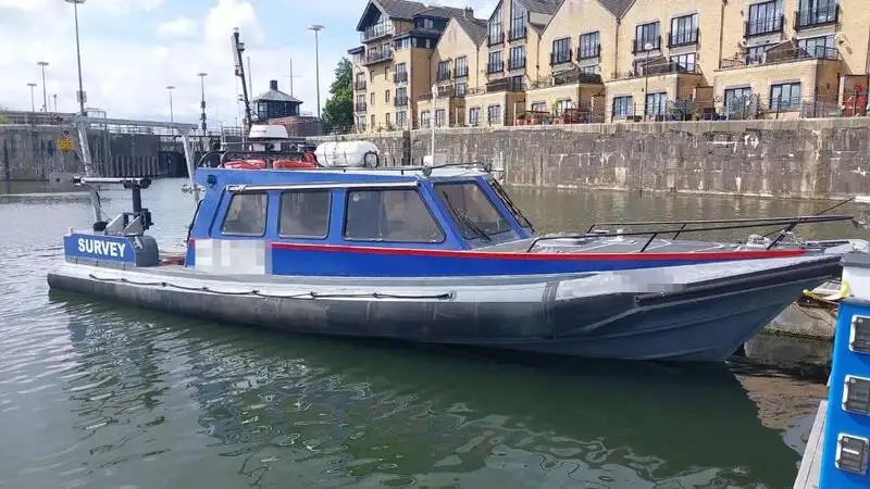 Исследовательское судно продается