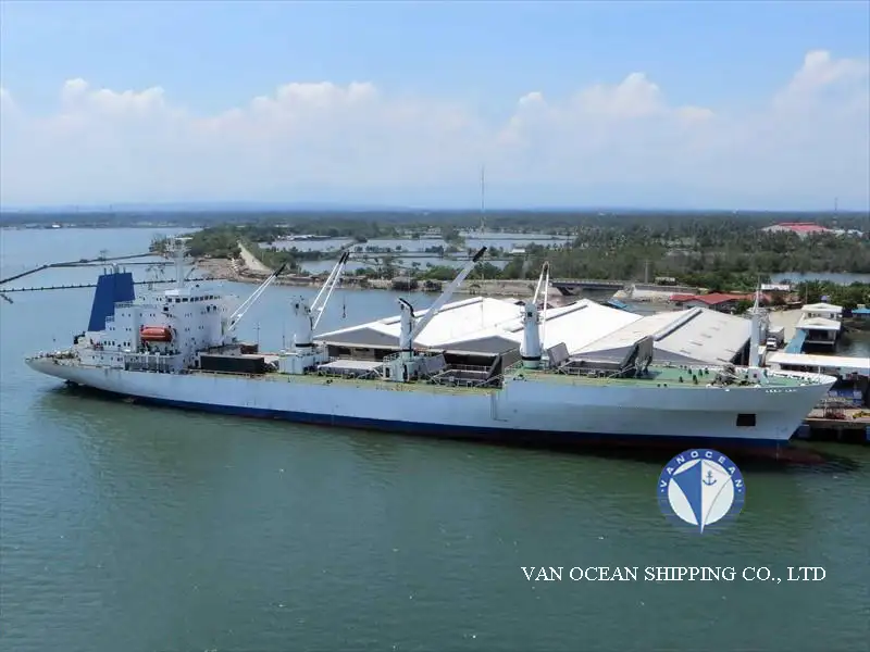 Рефрижераторное судно продается