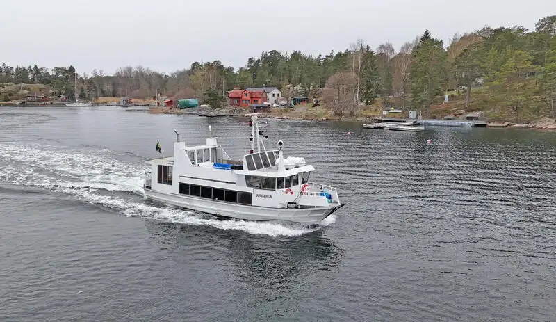 Моторное судно продается