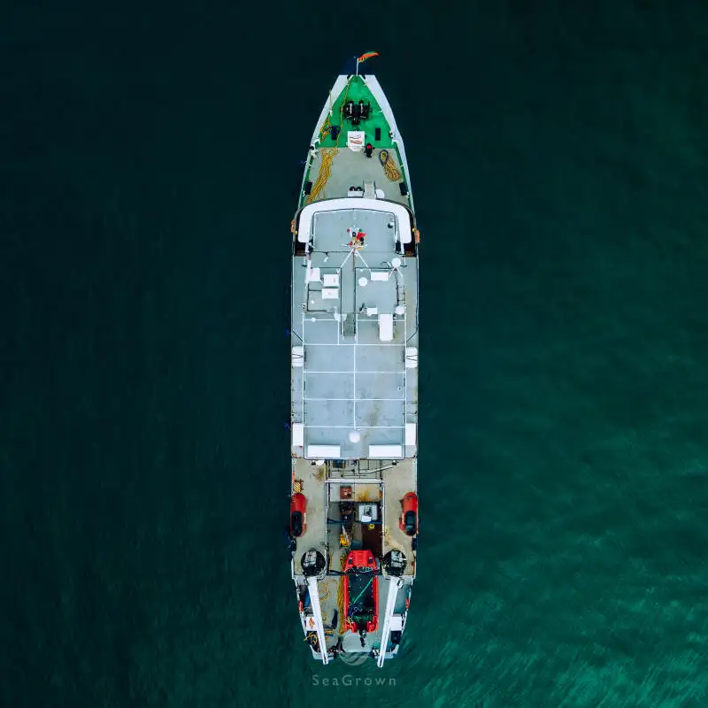 Исследовательское судно продается