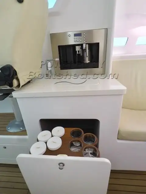 Моторное судно продается