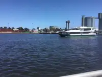 Моторное судно продается