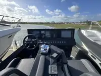 Жёсткая надувная лодка продается