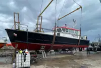 Лоцманская лодка продается