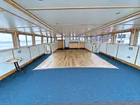 Моторное судно продается