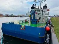 Корабль снабжения продается