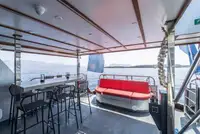 Моторное судно продается